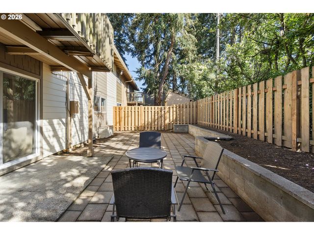 16851 Se POWELL Blvd, Portland, OR 97236