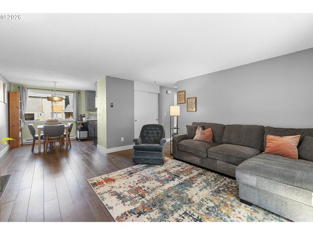 16851 Se POWELL Blvd, Portland, OR 97236