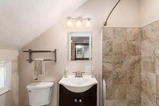 2339 Summit Street, Columbus, OH 43202