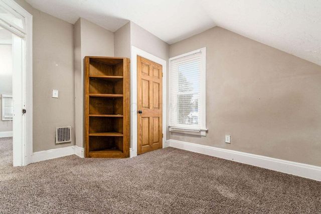 2339 Summit Street, Columbus, OH 43202