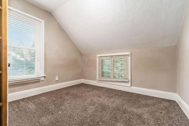 2339 Summit Street, Columbus, OH 43202