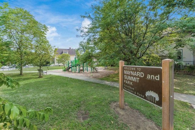 2339 Summit Street, Columbus, OH 43202