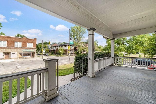 2339 Summit Street, Columbus, OH 43202