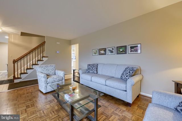 34 EAGLE LN, Reading, PA 19607