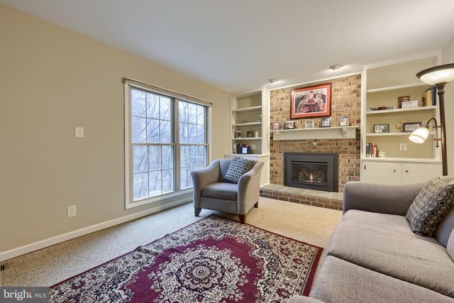 34 EAGLE LN, Reading, PA 19607