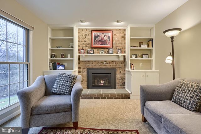 34 EAGLE LN, Reading, PA 19607