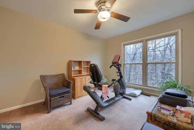 34 EAGLE LN, Reading, PA 19607