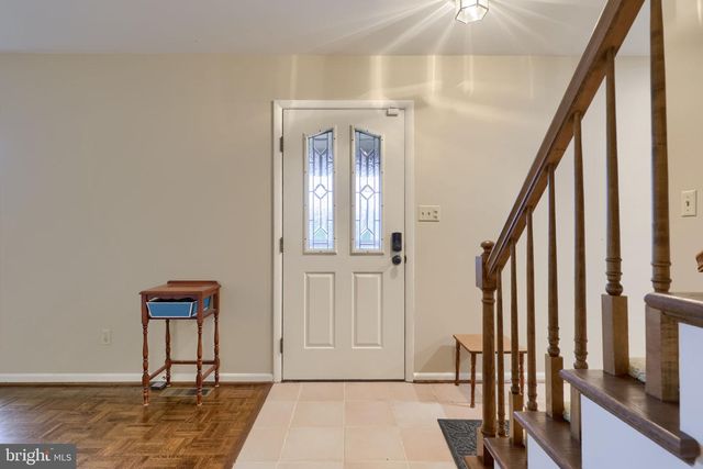 34 EAGLE LN, Reading, PA 19607