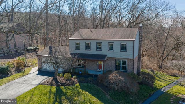 34 EAGLE LN, Reading, PA 19607