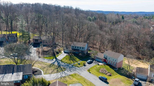 34 EAGLE LN, Reading, PA 19607