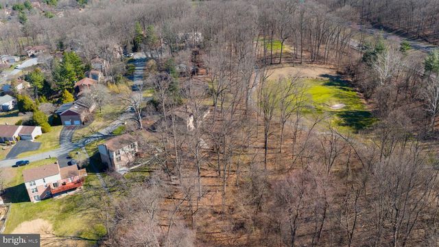 34 EAGLE LN, Reading, PA 19607