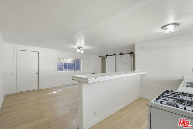 805 S Crane Avenue, Compton, CA 90221