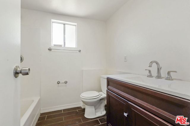 805 S Crane Avenue, Compton, CA 90221