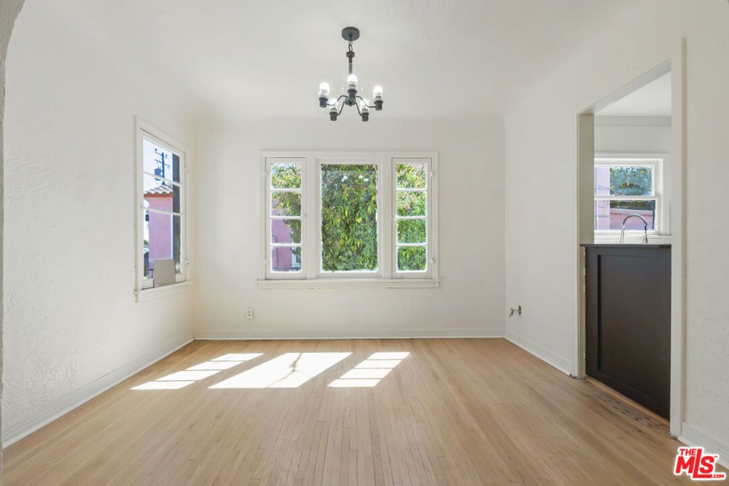 Image 30 of property listing at 805 S Crane Avenue, Compton, CA 90221