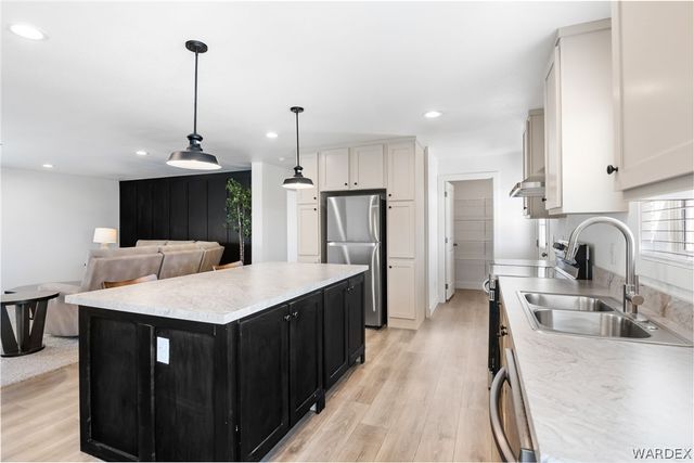 3154 Calle Alamo, Kingman, AZ 86401