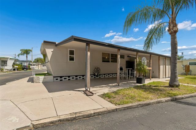 1915 SEMINOLE BOULEVARD 140, Largo, FL 33778
