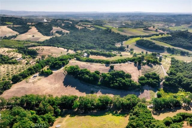 3180 Willow Creek Road, Paso Robles, CA 93446
