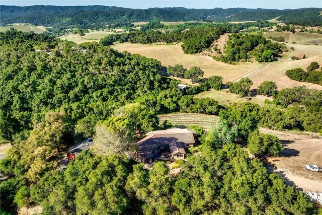 3180 Willow Creek Road, Paso Robles, CA 93446