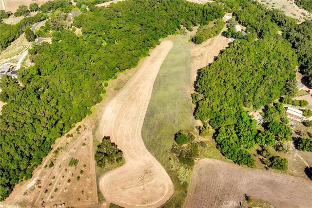 3180 Willow Creek Road, Paso Robles, CA 93446