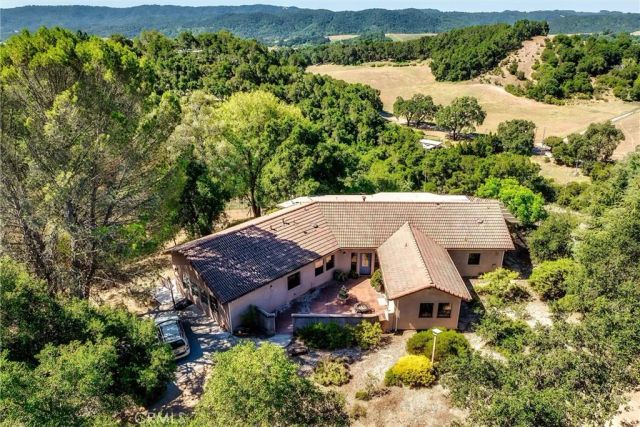3180 Willow Creek Road, Paso Robles, CA 93446