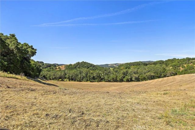 3180 Willow Creek Road, Paso Robles, CA 93446