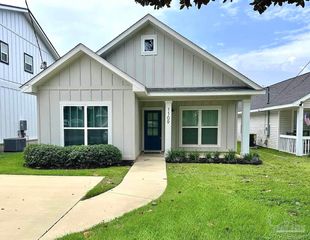 1109 E Leonard St, Pensacola, FL 32503