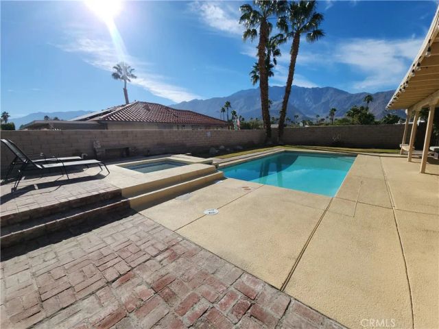 1429 E Francis, Palm Springs, CA 92262