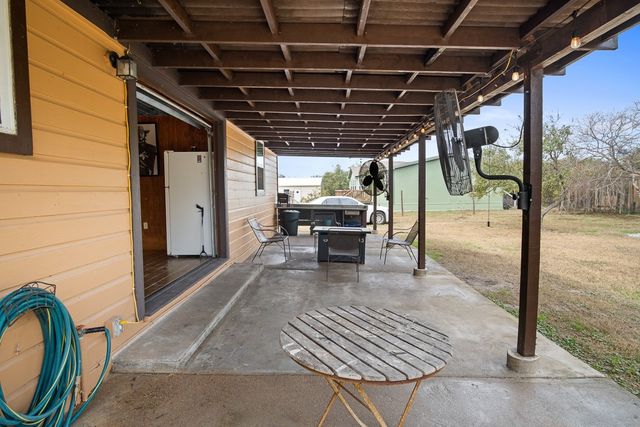 652 Rabbit Run Road, Aransas Pass, TX 78336