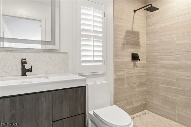 11834 Waterford Castle Court, Las Vegas, NV 89141