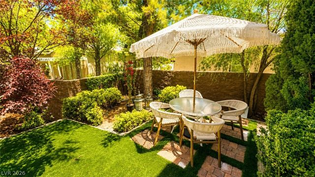 11834 Waterford Castle Court, Las Vegas, NV 89141