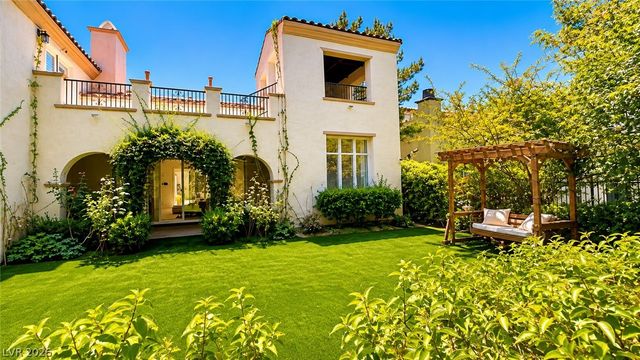 11834 Waterford Castle Court, Las Vegas, NV 89141