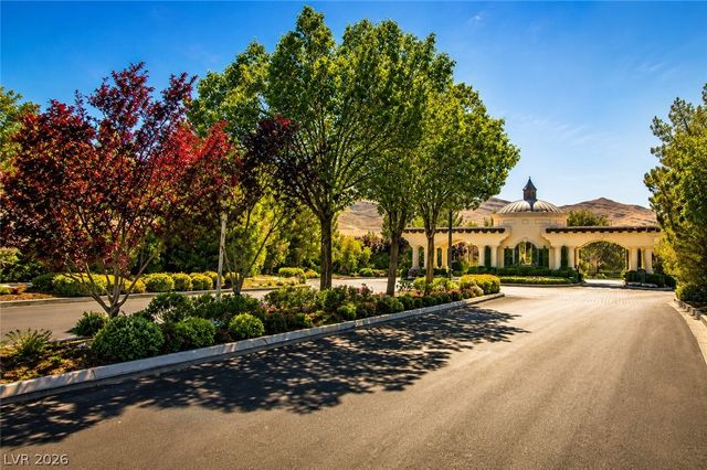11834 Waterford Castle Court, Las Vegas, NV 89141
