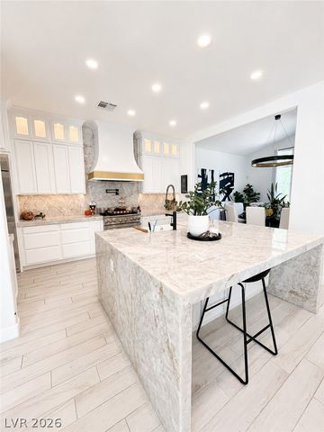 11834 Waterford Castle Court, Las Vegas, NV 89141