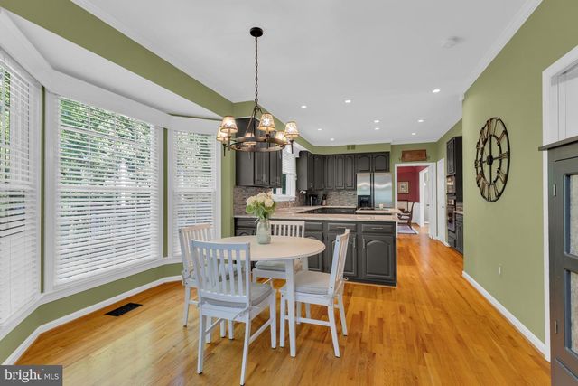 8323 ARGENT CIR, Fairfax Station, VA 22039