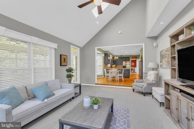 8323 ARGENT CIR, Fairfax Station, VA 22039