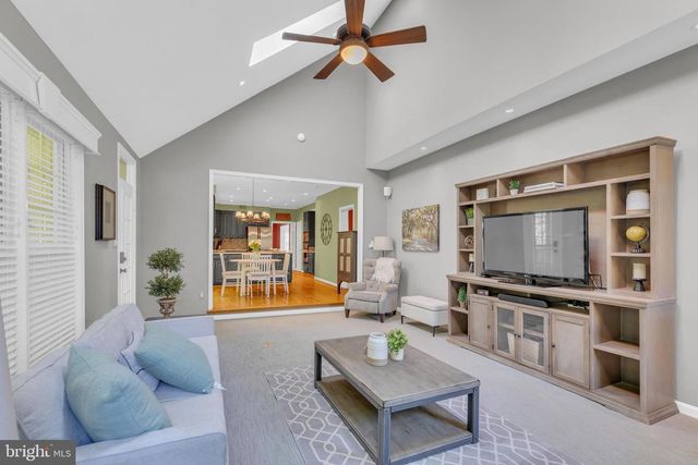 8323 ARGENT CIR, Fairfax Station, VA 22039