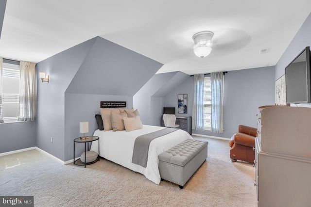 8323 ARGENT CIR, Fairfax Station, VA 22039