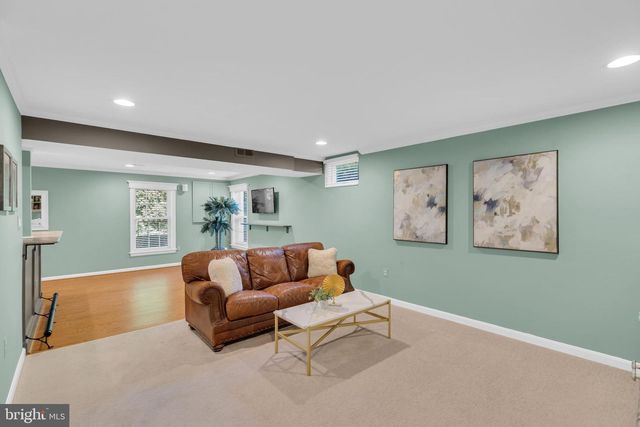 8323 ARGENT CIR, Fairfax Station, VA 22039