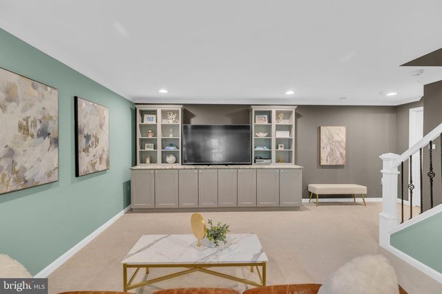 8323 ARGENT CIR, Fairfax Station, VA 22039