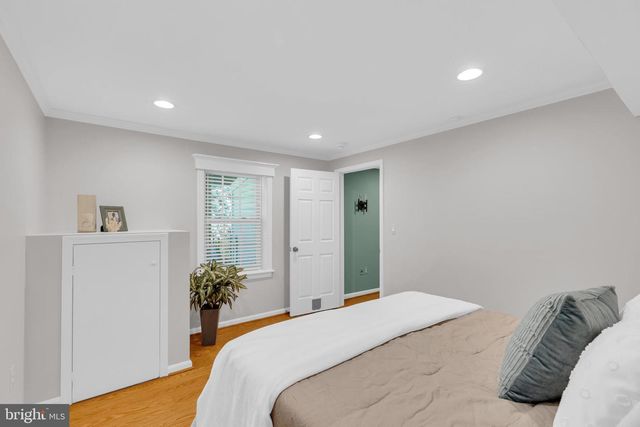 8323 ARGENT CIR, Fairfax Station, VA 22039