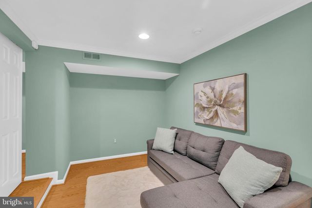 8323 ARGENT CIR, Fairfax Station, VA 22039