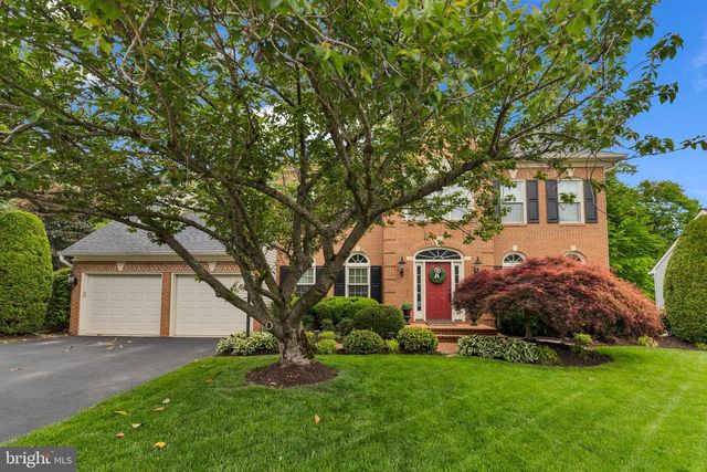 8323 ARGENT CIR, Fairfax Station, VA 22039