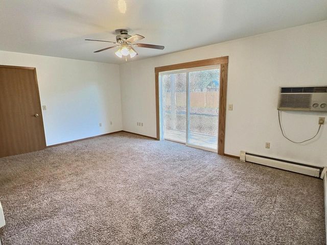 280 WINTERGREEN DRIVE, Omro, WI 54963