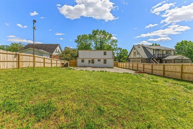 1425 Shelton AVE, Nashville, TN 37216