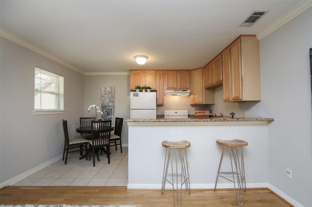 1307 Welch Street 6, Houston, TX 77006