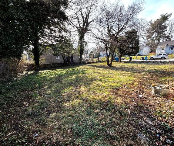 2501 Liberty RD, Roanoke, VA 24012