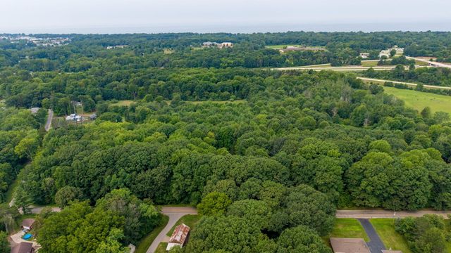 18 72nd Street, Casco Twp, MI 49090