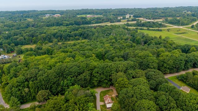 18 72nd Street, Casco Twp, MI 49090