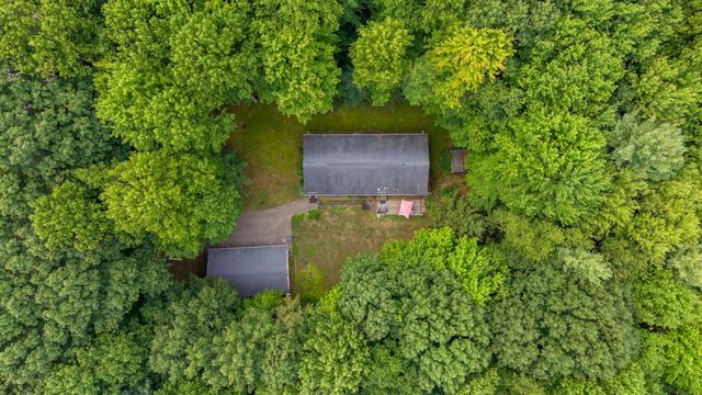 18 72nd Street, Casco Twp, MI 49090