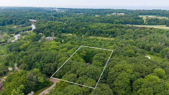18 72nd Street, Casco Twp, MI 49090